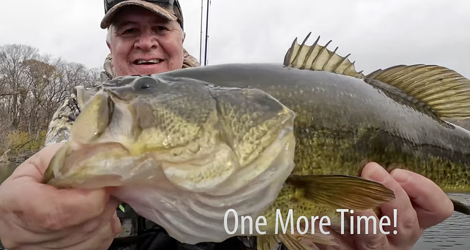 Big Bass Caught Kayak Fishing Minnesota